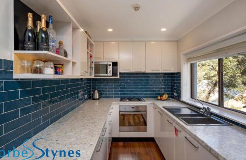 Thredbo Ski Chalet | Mowamba D4