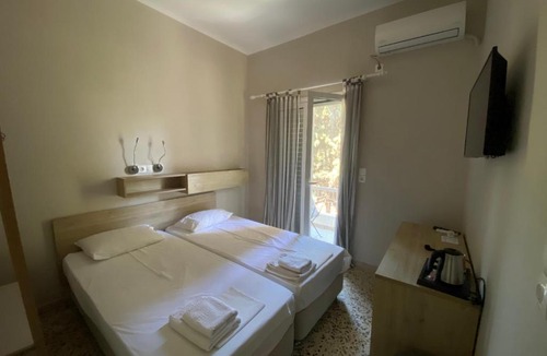 Lefkandi Hotel | Mpiritis Mare