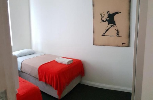 Inglewood Apartment | Mt.Lawley Superb 2 BR location Comfort, style 2
