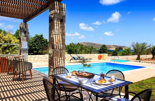 Vigla Villa | Muses Beach Villas - Cleo