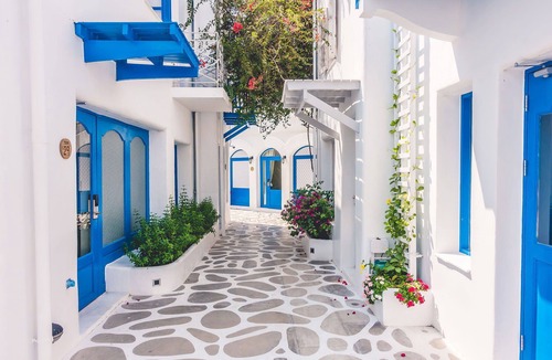 Agios Stefanos House | My rental Homes | Apartment Rose 1 shared pool and air conditioning