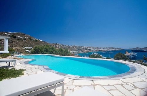 Agios Stefanos House | My Rental Homes - Apartment Rose 2 shared pool, air conditioning