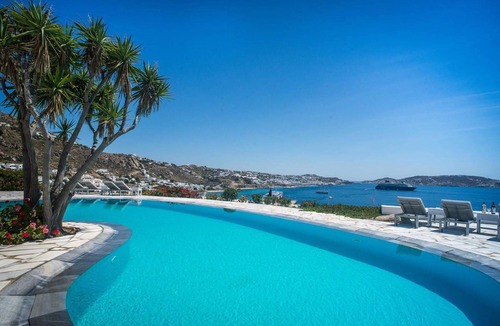 Agios Stefanos House | My Rental Homes - Apartment Rose 2 shared pool, air conditioning