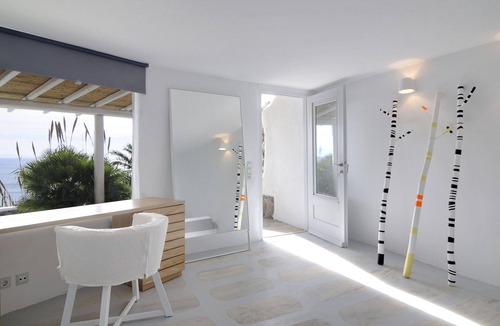Agios Ioannis Villa | My Rental Homes - Villa Rocky only 80 meters from the sea front with amazing views