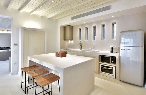 Mykonos Villa | My Rental Homes - Villa Ivory with private infinity pool with Jacuzzi and sea view
