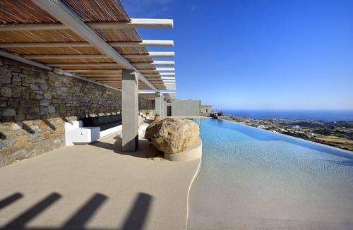 Mykonos Villa | My Rental Homes - Villa Ivory with private infinity pool with Jacuzzi and sea view