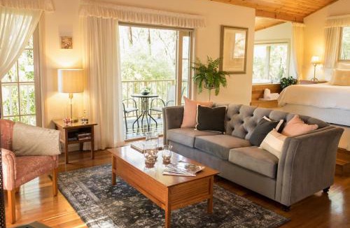 Healesville Bed & Breakfast | Myers Creek Cascades Luxury Cottages