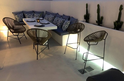 Platis Gialos House | Mykonian Mews H2 mini-villa 1 bedroom/1.5 bath/outdoor shower