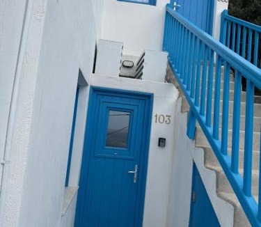Tourlos Apartment | Mykonos Port Apartment