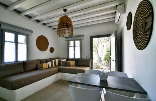Artemonas Apartment | Myrto Bungalows