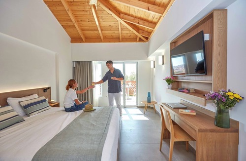 Skiathos Town Hotel | Mystery Skiathos Luxury Residence
