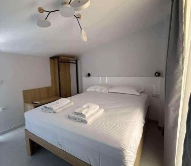 Nea Peramos Apartment | N apartments