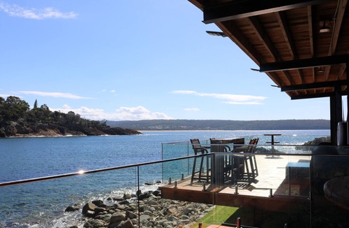 Eden Apartment | Nautical Retreat - A Couples hideaway - 5+ nights