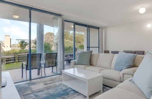 Hawks Nest Apartment | NAUTILUS ON THE BEACH