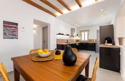 Krotiri Villa | Near Parikia |4BR Villa w/Pool & View | Mirabilia