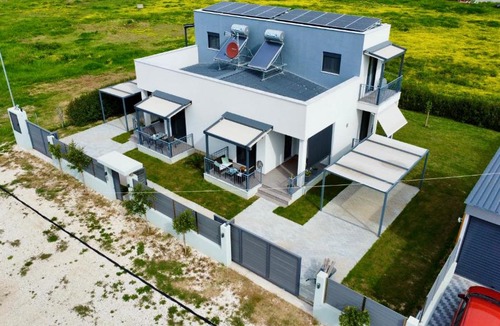 Katochi Villa | Neo-Residence