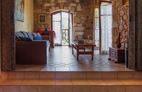 Nerotrivia Villa | Nerotrivia stone house