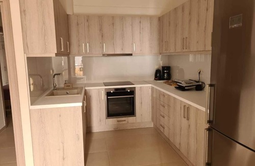 Skaleta House | Neue Ferienwohnung in Strandnähe