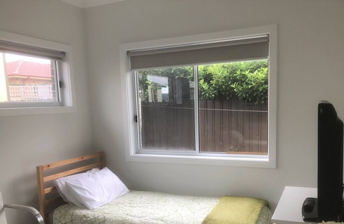 Warrawong House | New 2 bedroom granny flat with garden