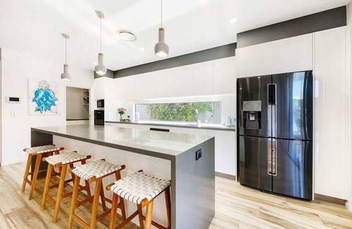 Warana House | *NEW LISTING*Gorgeous Warana Home 150mts to Beach