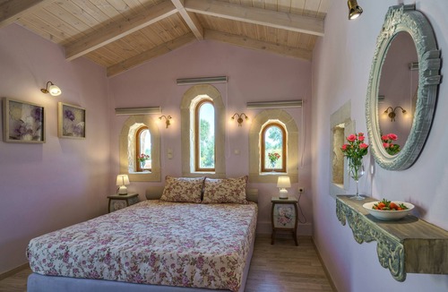 Asteri Villa | New Luxury Stone built Villa with Private Pool, Childrens Area, 5km to the Beach