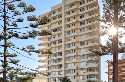 Manly Apartment | NEW! Manly Beachfront Apartment