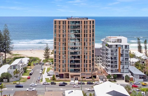 Palm Beach Apartment | New Resort Style Ocean Front Apartment Palm Beach