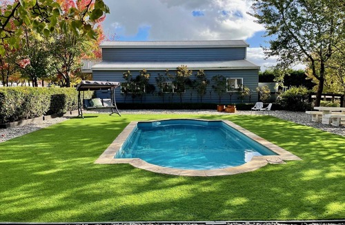 Tyabb Cottage | *NEW* STUNNING Peninsula 'Poplar Cottage' close to beaches/wineries