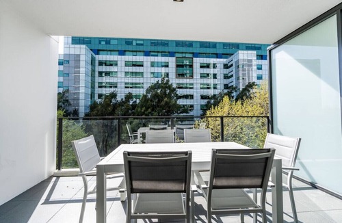 City East Apartment | New to VRBO: Modern 2BR APT in Highgate Executive Apartment