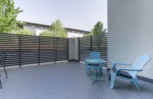 Bruce Apartment | New to VRBO: Stylish studio Apt near AIS and GIO Stadium