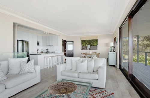 Newport House | Newport Surf Break by Beach Stays - stunning ocean views