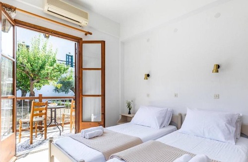 Stafylos Apartment | Nice apartment in Stafylos with garden