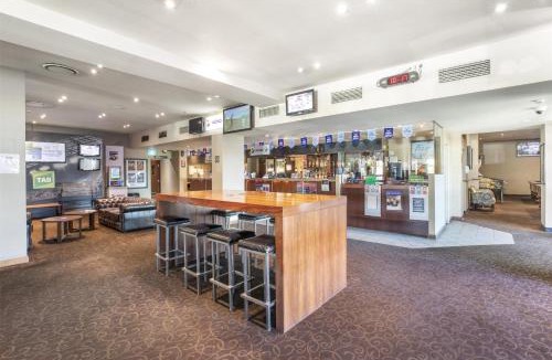 Mt Pritchard Hotel | Nightcap at Pritchards Hotel