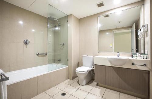 Narrabeen Hotel | Nightelier Narrabeen