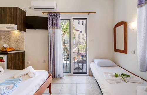 Nikiana Apartment | Nikiana Club Studio 6 with Mountain View & Wi-Fi