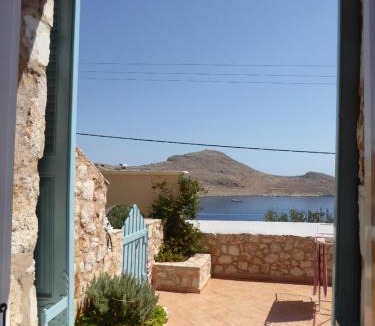 Halki Apartment | Nikitas Studio