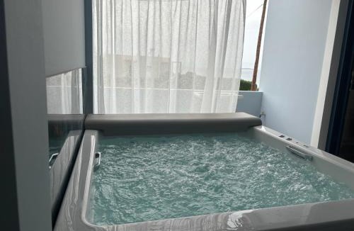 Vagia House | Nikoli House with Jacuzzi