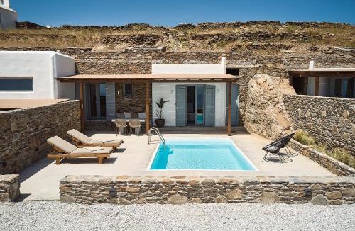 Kithnos Apartment | Niva Pool Suites