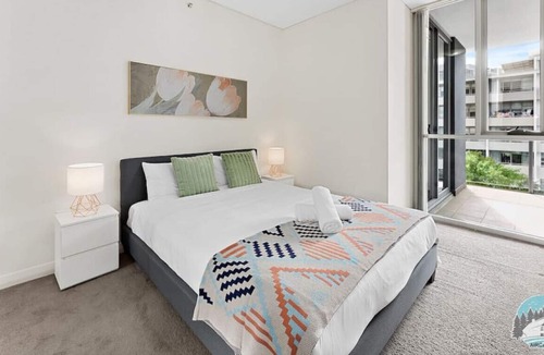 Mascot Apartment | NMAS001-301 · Aircabin | Mascot | Walk to Station | 3 Beds Apt
