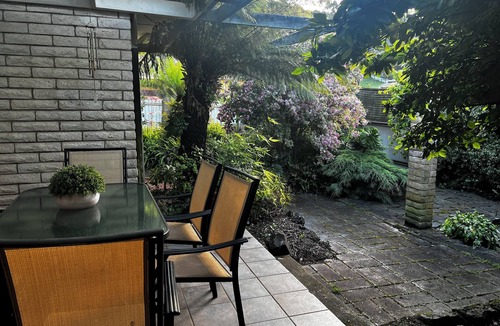 Camperdown House | nMOUNTVIEW residence is a gorgeous renovated house at the bottom of Mount Leura.