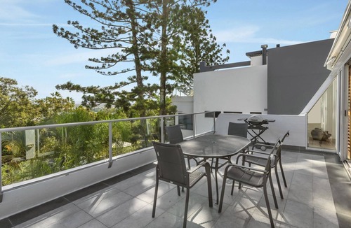 Noosa Heads Apartment | Noosa Views 3 - Magnificent views of Laguna Bay, Noosa River & North Shore