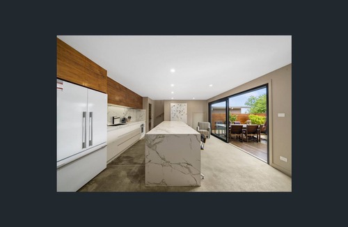 North Hobart House | North Hobart Luxury Holiday House