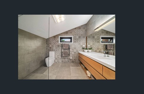 North Hobart House | North Hobart Luxury Holiday House