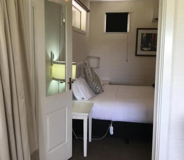 Mount Eliza Hotel | Norwood House Motel & Receptions