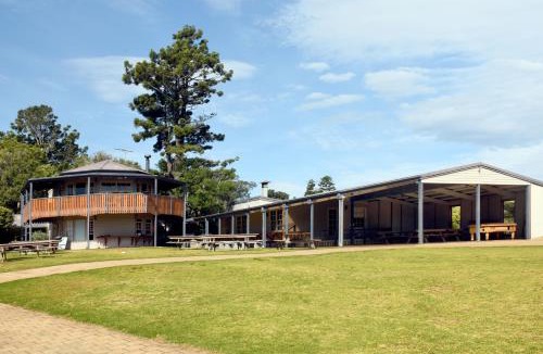 O'reilly Hotel | O'Reilly's Rainforest Retreat