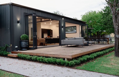 Mount Frome House | Oaklands Estate -stylish, pet friendly home on 10 acres with pool, spa, firepit.