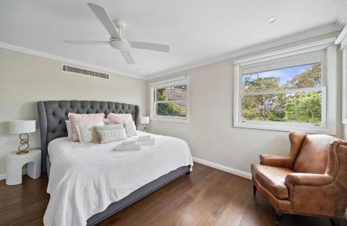 Oatley House | Oatley Escape with Pool Relax in Style & Elegance