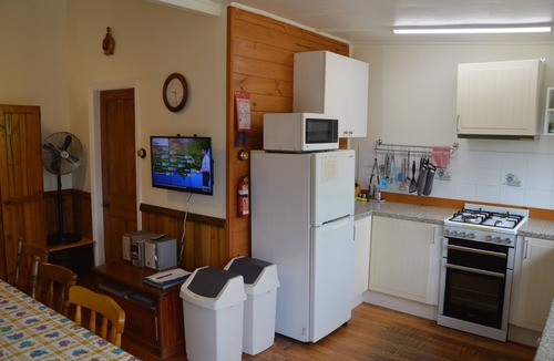 Katoomba House | Oatley Place, Katoomba - Close to Everything - Quiet - Free Wifi/Netflix