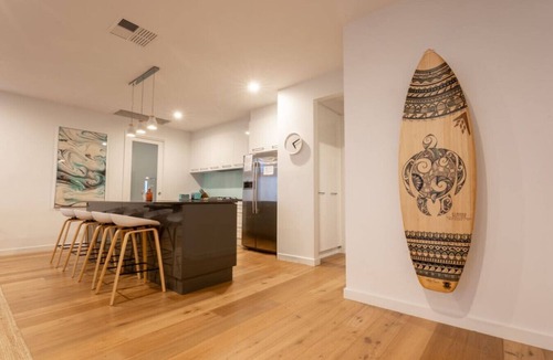 Seaford House | Ocean At Seaford- Beachfront Luxury-Free Wifi