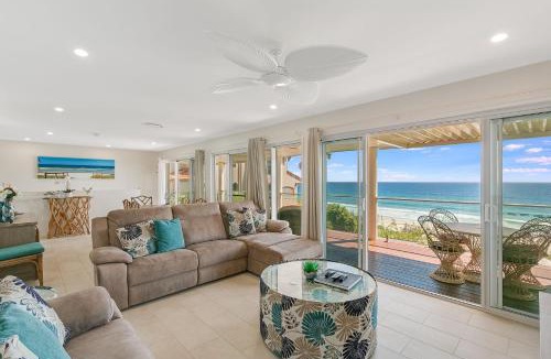 Currumbin House | Ocean Blue on Currumbin Hill
